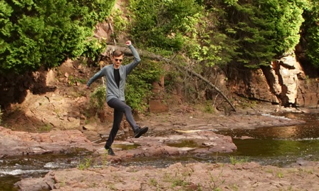 08-30c_Stephen crossing Split Rock River